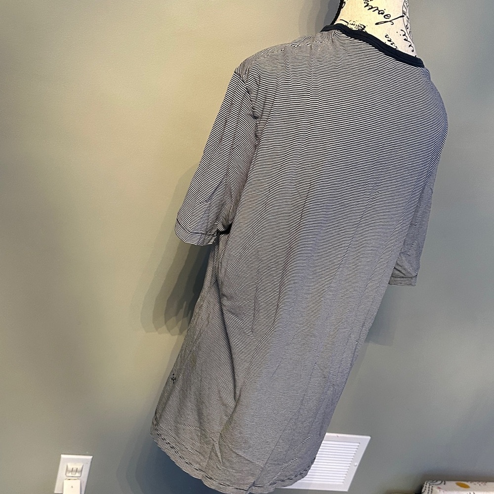 Lululemon Men's Striped Blue Shirt